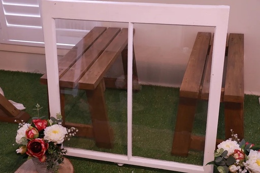 [Seating Charts] Vintage Glass Panel Oregon Windows