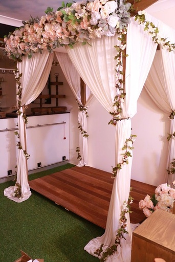 [Arbours & Backdrops] Wooden Platform for 4-Post Arbour - 2 Pieces